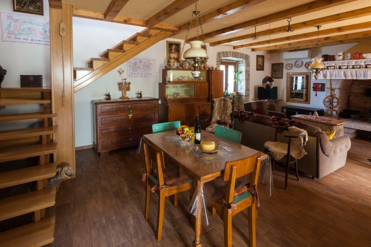 Country Villa St Anton Malinska Exterior foto
